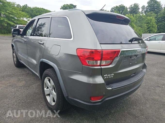 2012 Jeep Grand Cherokee Laredo – miniatura 2