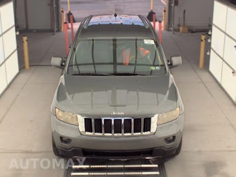 2012 Jeep Grand Cherokee Laredo – miniatura 2