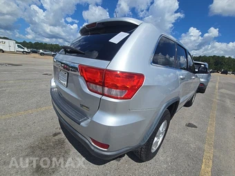 2012 Jeep Grand Cherokee Laredo - miniatura 4