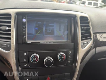 2012 Jeep Grand Cherokee Laredo - miniatura 17