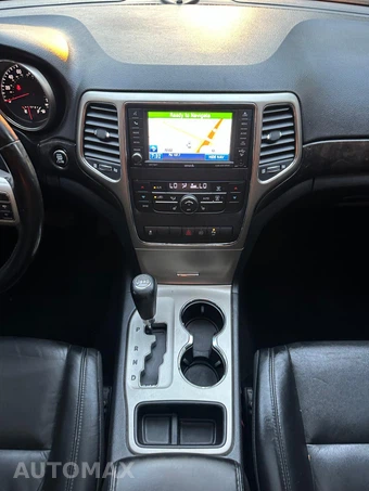 2012 Jeep Grand Cherokee Laredo - miniatura 10
