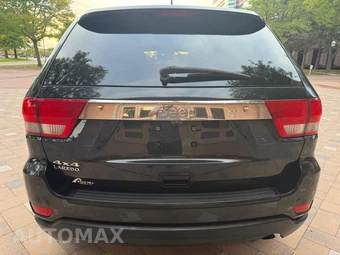 2012 Jeep Grand Cherokee Laredo - miniatura 4