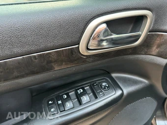 2012 Jeep Grand Cherokee Laredo - miniatura 45