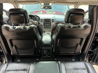 2012 Jeep Grand Cherokee Laredo - miniatura 65