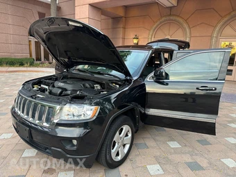2012 Jeep Grand Cherokee Laredo - miniatura 70