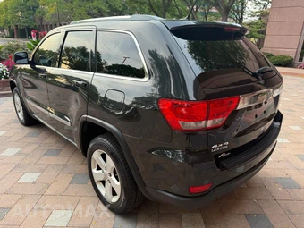 2012 Jeep Grand Cherokee Laredo - miniatura 8