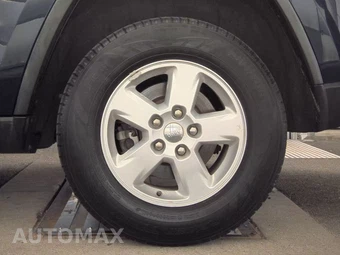2012 Jeep Grand Cherokee Laredo - miniatura 12