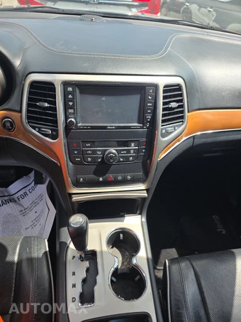 2012 Jeep Grand Cherokee Overland - miniatura 11