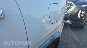 2012 Jeep Grand Cherokee Overland - miniatura 21