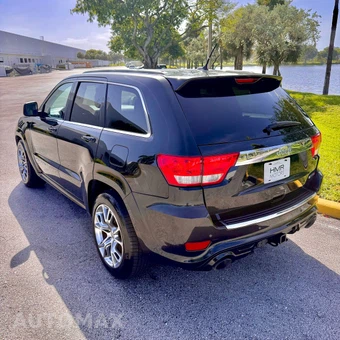 2012 Jeep Grand Cherokee SRT8 - miniatura 13