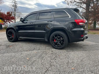 2012 Jeep Grand Cherokee SRT8 - miniatura 2