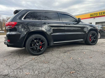 2012 Jeep Grand Cherokee SRT8 - miniatura 3