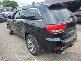 2012 Jeep Grand Cherokee SRT8 - miniatura 2