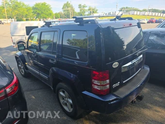 2012 Jeep Liberty Limited Edition – miniatura 6