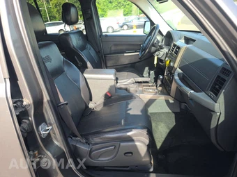 2012 Jeep Liberty Limited Edition – miniatura 14