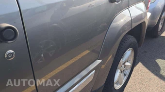 2012 Jeep Liberty Limited Edition – miniatura 29