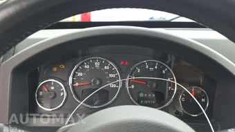 2012 Jeep Liberty Limited Edition – miniatura 24
