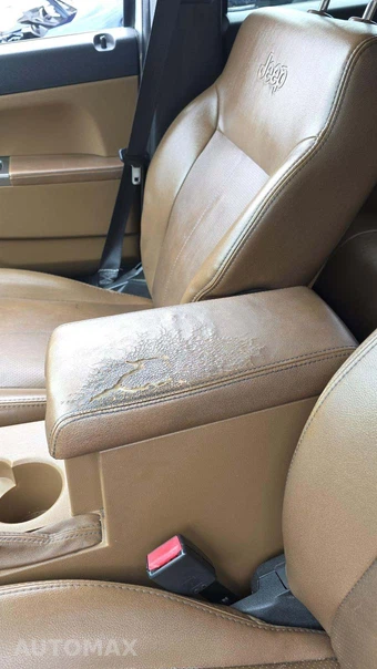 2012 Jeep Liberty Limited Edition – miniatura 27