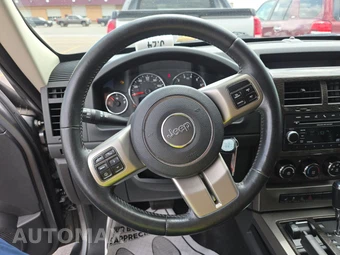 2012 Jeep Liberty Limited Edition - miniatura 10