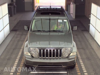 2012 Jeep Liberty Limited Edition - miniatura 2