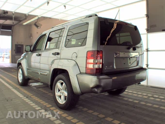 2012 Jeep Liberty Limited Edition - miniatura 6