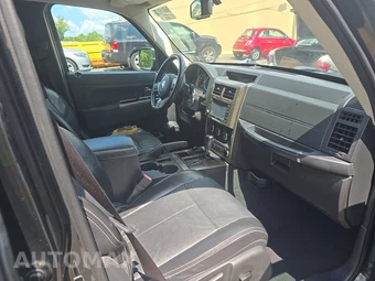 2012 Jeep Liberty Limited Jet Edition - miniatura 8