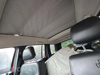 2012 Jeep Liberty Limited Jet Edition – miniatura 11