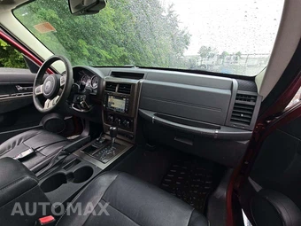 2012 Jeep Liberty Limited Jet Edition – miniatura 19