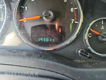 2012 Jeep Liberty Sport – miniatura 12
