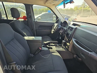 2012 Jeep Liberty Sport – miniatura 8