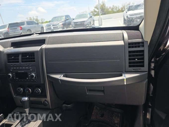 2012 Jeep Liberty Sport - miniatura 19