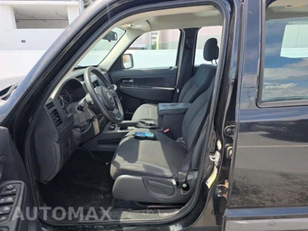 2012 Jeep Liberty Sport - miniatura 6