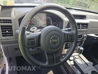 2012 Jeep Liberty Sport – miniatura 10