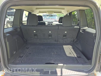 2012 Jeep Liberty Sport – miniatura 16