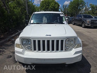 2012 Jeep Liberty Sport – miniatura 2