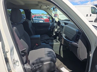 2012 Jeep Liberty Sport – miniatura 8