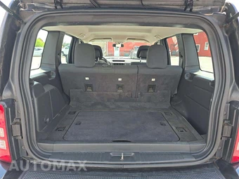 2012 Jeep Liberty Sport - miniatura 11