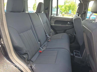 2012 Jeep Liberty Sport - miniatura 13
