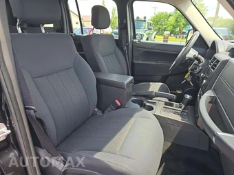 2012 Jeep Liberty Sport - miniatura 15