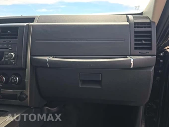 2012 Jeep Liberty Sport - miniatura 16