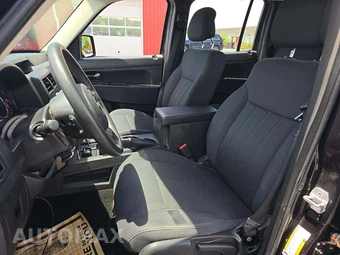 2012 Jeep Liberty Sport - miniatura 3