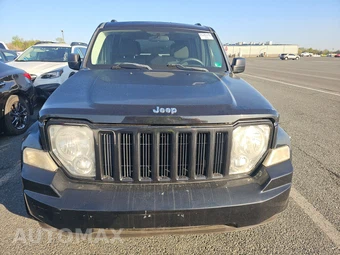 2012 Jeep Liberty Sport – miniatura 2