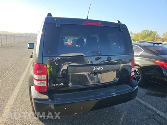 2012 Jeep Liberty Sport – miniatura 5