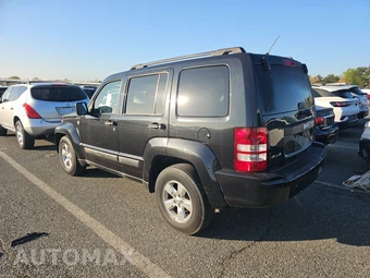 2012 Jeep Liberty Sport – miniatura 6