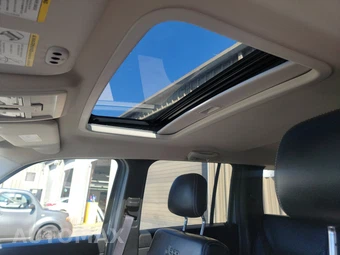 2012 Jeep Liberty Sport Latitude Edition - miniatura 20