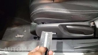 2012 Jeep Liberty Sport Latitude Edition - miniatura 28