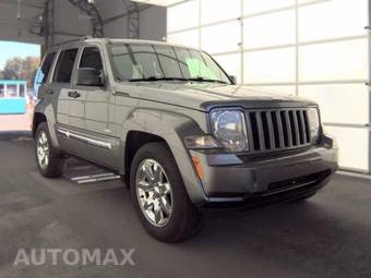 2012 Jeep Liberty Sport Latitude Edition - miniatura 3