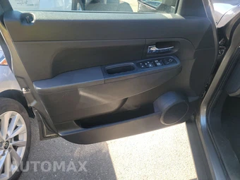 2012 Jeep Liberty Sport Latitude Edition - miniatura 9