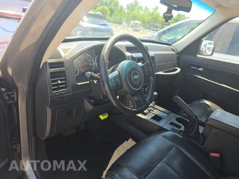2012 Jeep Liberty Sport Latitude Edition – miniatura 11