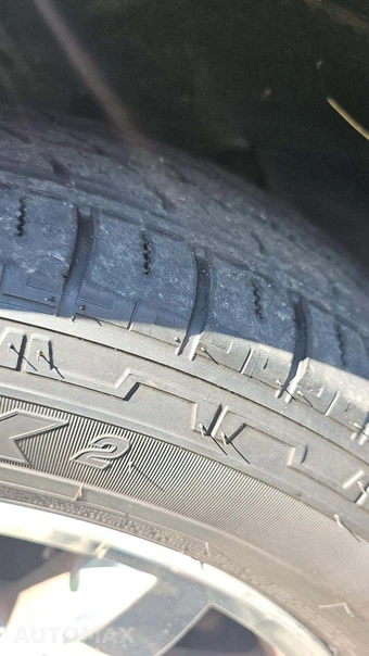 2012 Jeep Liberty Sport Latitude Edition – miniatura 20